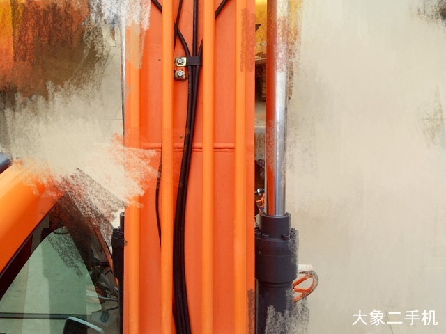 斗山 DX120 挖掘机