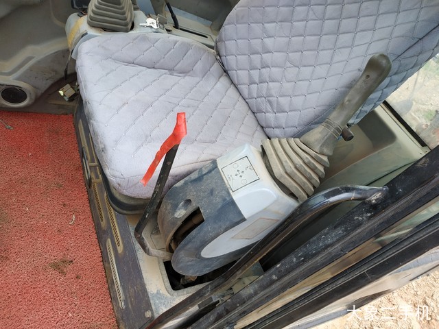 现代 R60-7 挖掘机