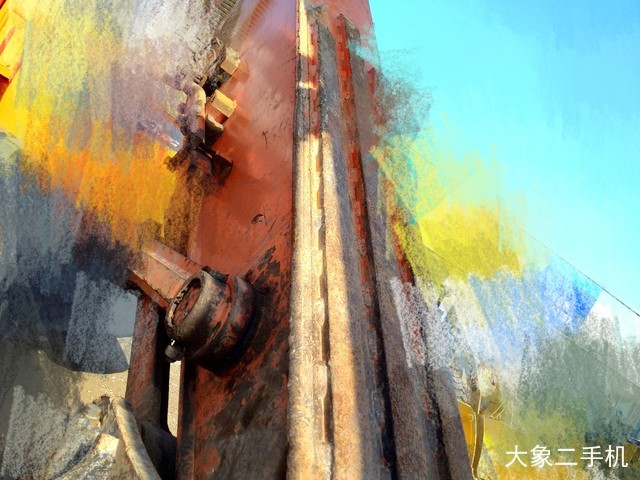 斗山 DX260LC 挖掘机