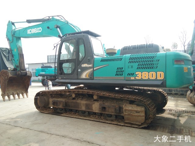 神钢 SK380D-8 挖掘机