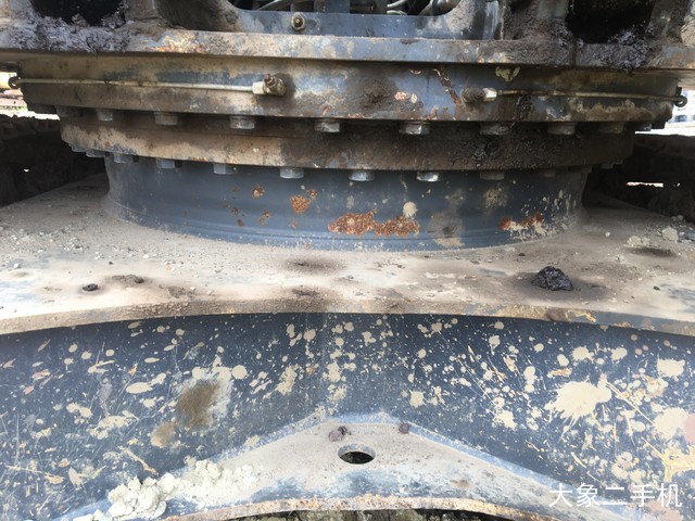 徐工 XE215D 挖掘机