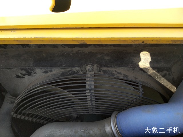 沃尔沃 EC210B 挖掘机