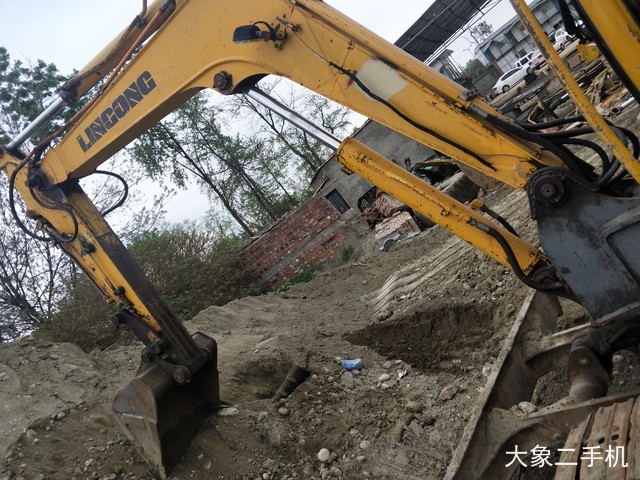 山东临工 LG660 挖掘机