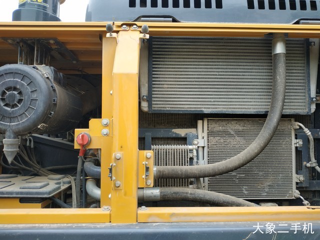 徐工 XE370D 挖掘机