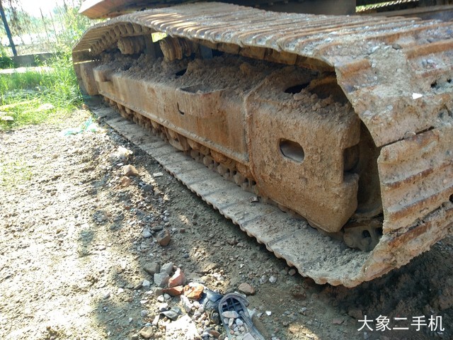 斗山 DX260LC 挖掘机