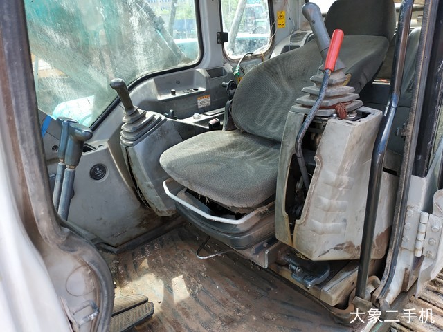 神钢 SK250LC 挖掘机