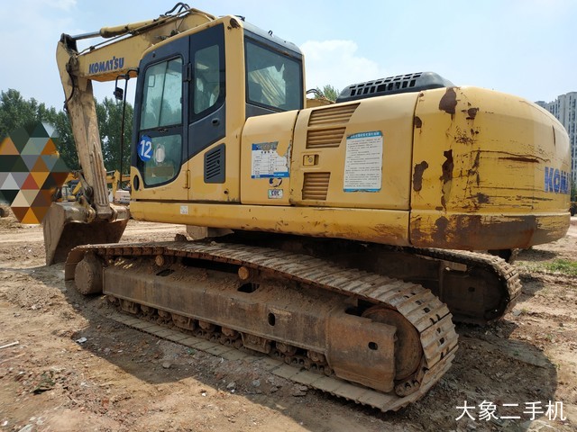 小松 PC240LC-8 挖掘机