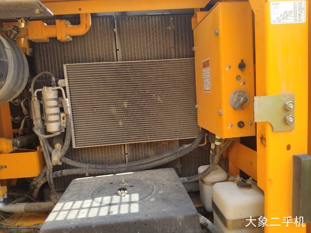 龙工 LG6150 挖掘机