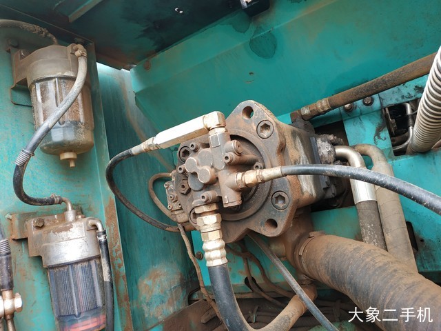 神钢 SK250-8 挖掘机