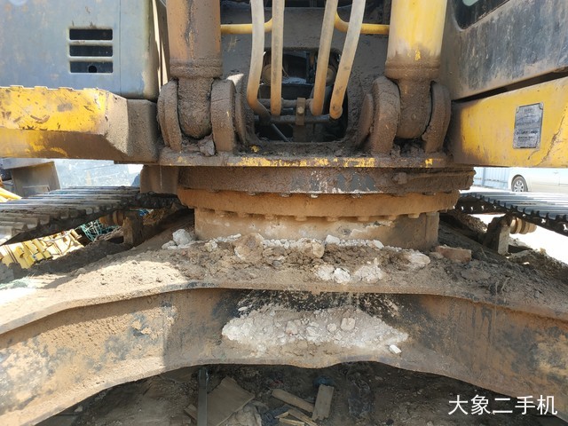 住友 SH240-5 挖掘机