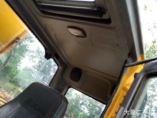 徐工 XE150D 挖掘机