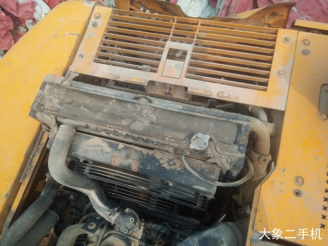 三一重工 SY215C 挖掘机