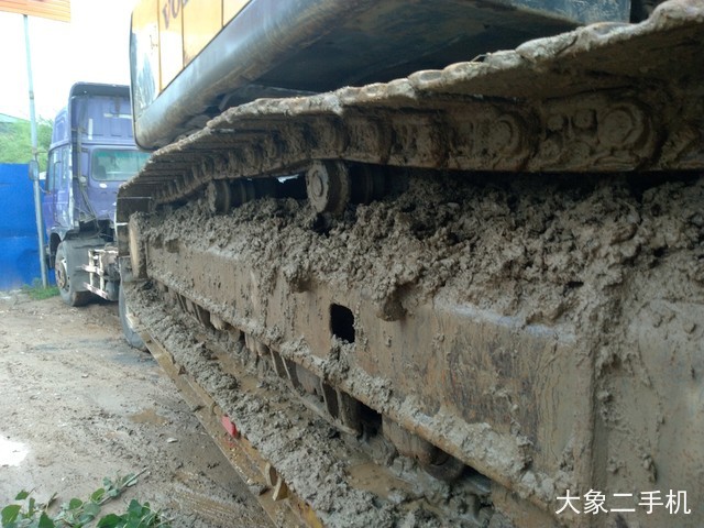 沃尔沃 EC210BLC 挖掘机