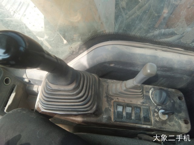 三一重工 SY75C 挖掘机