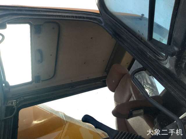 三一重工 SY215C-8 挖掘机