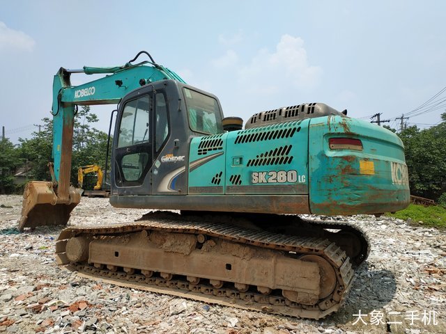 神钢 SK260LC-8 挖掘机