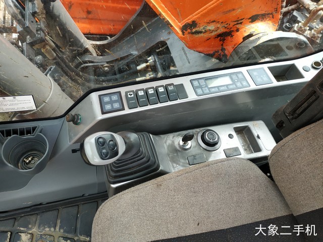 斗山 DX220LC-9C 挖掘机