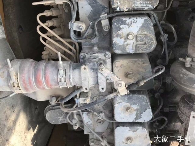 现代 R225LC-7 挖掘机