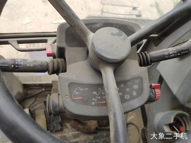 日立 ZX130W 挖掘机