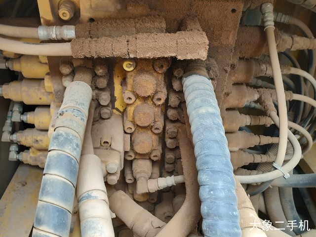 小松 PC210LC-8 挖掘机