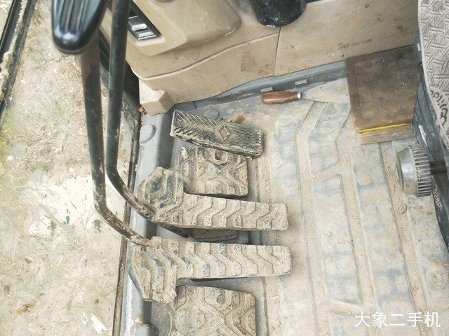 卡特彼勒 320C 挖掘机