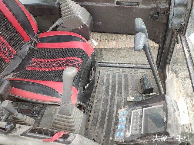 雷沃重工 FR60E 挖掘机