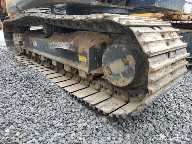 徐工 XE150D 挖掘机