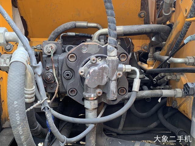 三一重工 SY135C-8 挖掘机