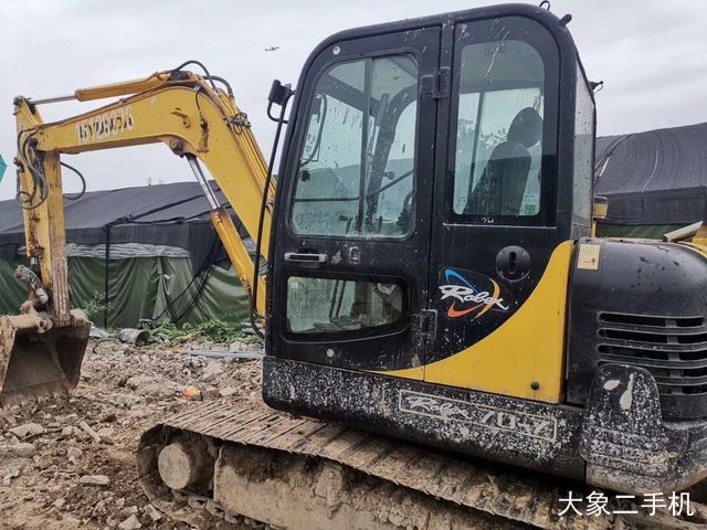 现代 R60-7 挖掘机