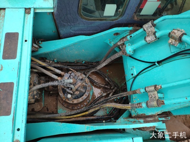 神钢 SK260LC-8 挖掘机