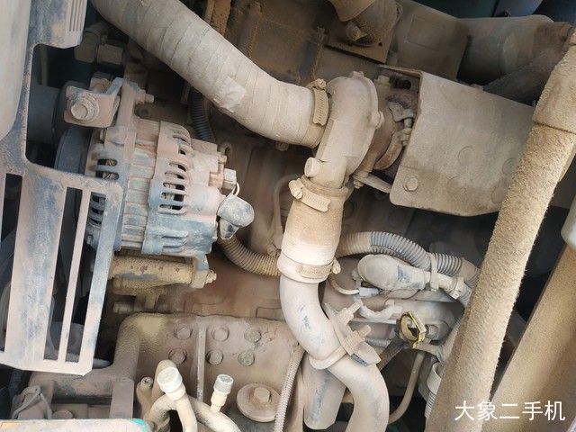 神钢 SK75-8 挖掘机