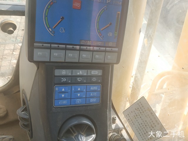 小松 PC200-8 挖掘机