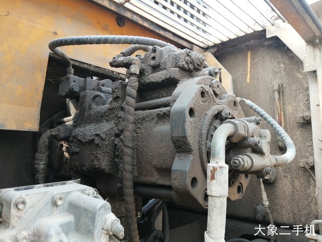 三一重工 SY385H-8 挖掘机