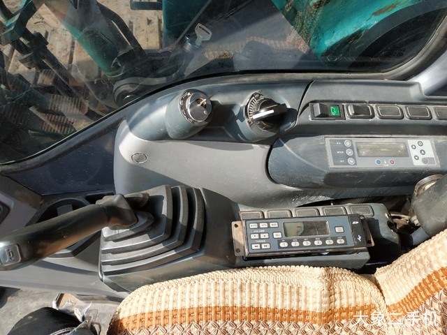 神钢 SK350LC-8 挖掘机