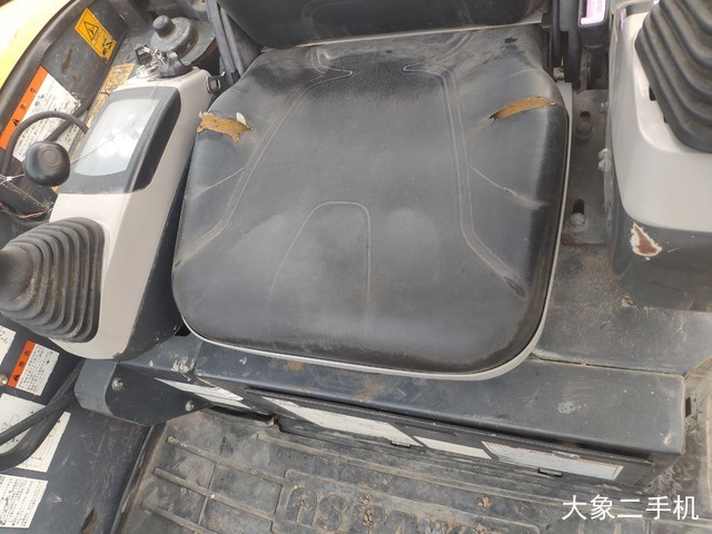 小松 PC30MR-3 挖掘机