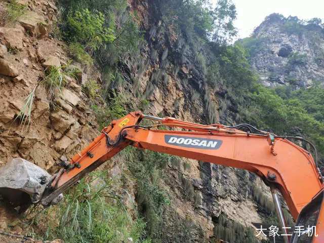 斗山 DH80G 挖掘机