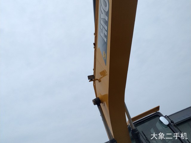 恒岳重工 HY215-8 挖掘机