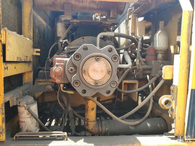 柳工 CLG225 挖掘机