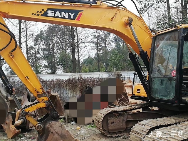 三一重工 SY135C 挖掘机