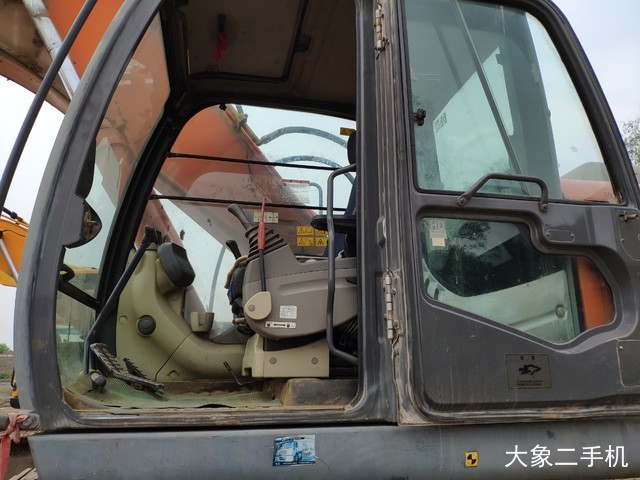 日立 ZX270-3 挖掘机