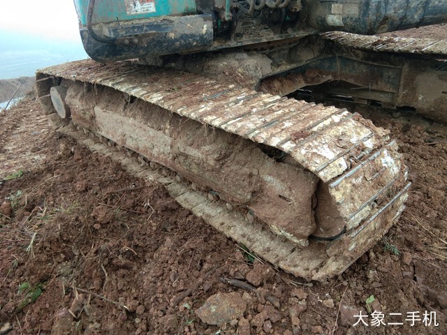 神钢 SK130 挖掘机