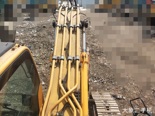 现代 R225LC-9 挖掘机