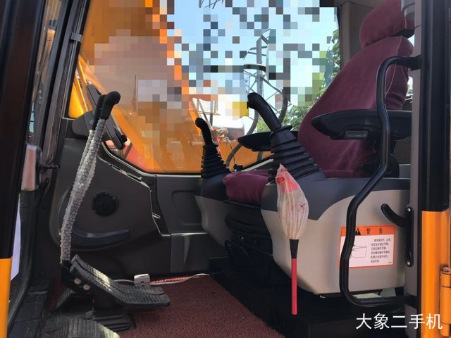 龙工 LG6150 挖掘机