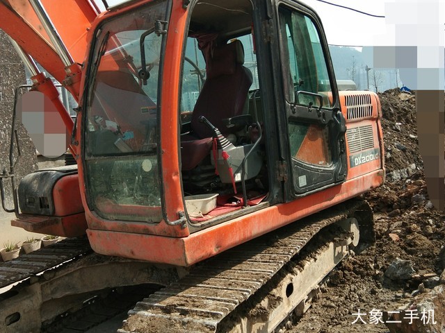 斗山 DX150LC 挖掘机