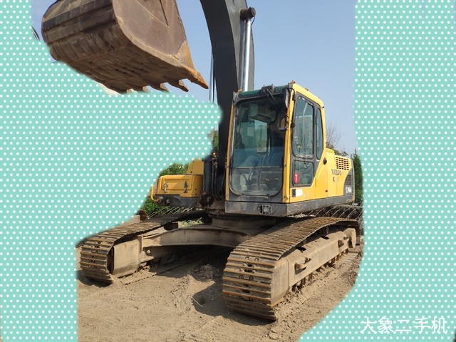 沃尔沃 EC240BLC 挖掘机