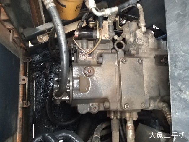 凯斯 CX130B 挖掘机