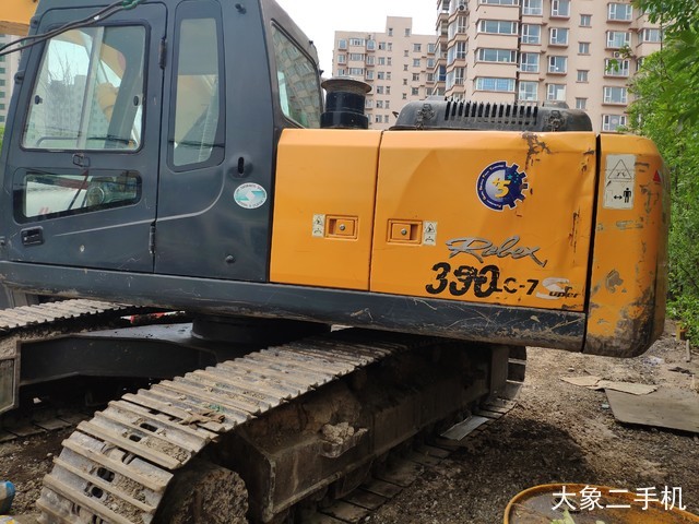 现代 R225LC-7 挖掘机