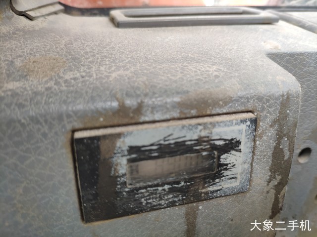 斗山 DX260LC 挖掘机