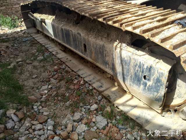 三一重工 SY215C-8 挖掘机