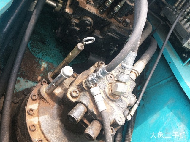 神钢 SK260LC-8 挖掘机